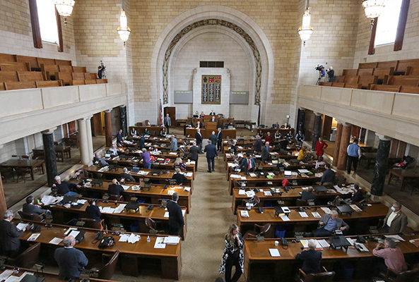 Nebraska Lawmakers Advance Congressional Boundaries Legislation